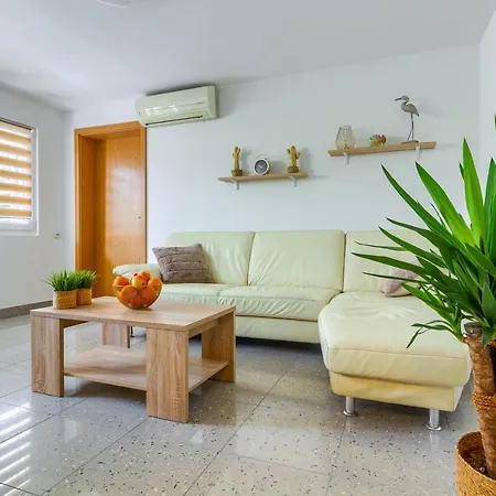 Adriana Apartman
